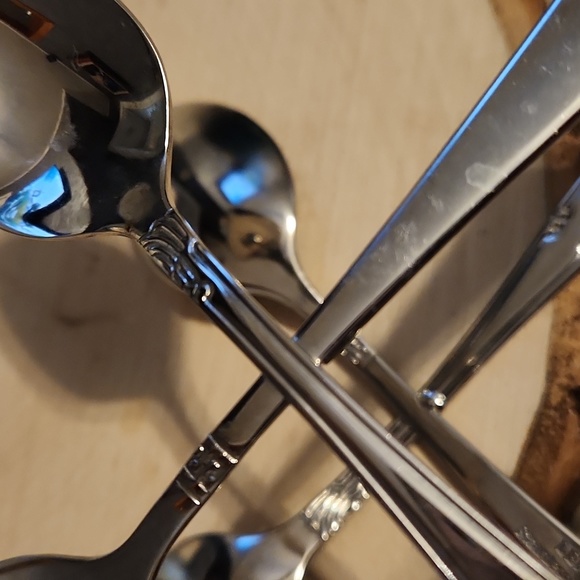 Lefard Stainless Steel Spoon Design Napkin Holder - Picture 10 of 10